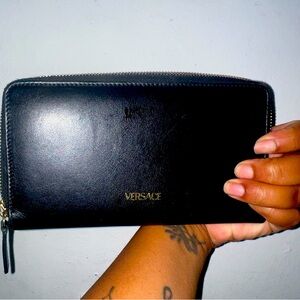 Black wallet